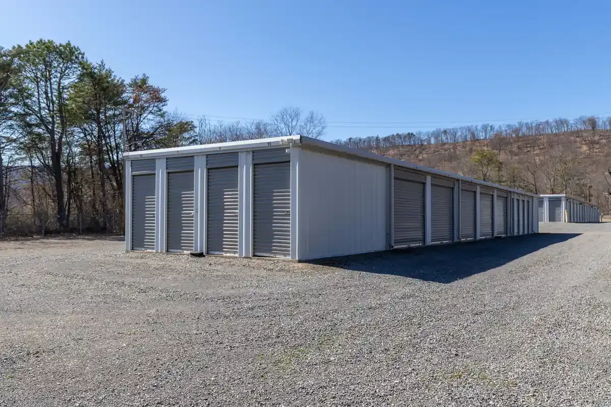 Storage units KO Storage of Berkeley Springs, WV